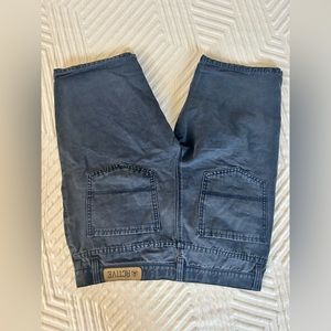 ACTIVE SKATEBOARD SHOP BRAND JEAN SHORTS. Size 32 waist